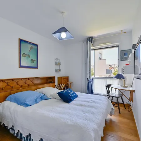 Le Rev - à 900m De La